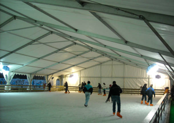 pista ghiaccio saronno