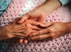 malato di alzheimer anziano 