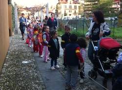 pedibus alunni scuola infanzia laveno mombello