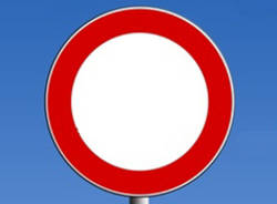 cartello divieto apertura