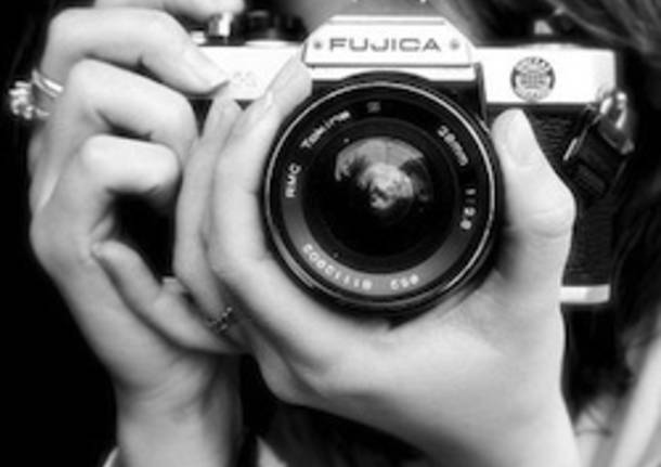 macchina fotografica mostra apertura