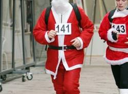 Babbo running, una corsa benefica in centro a Varese (inserita in galleria)