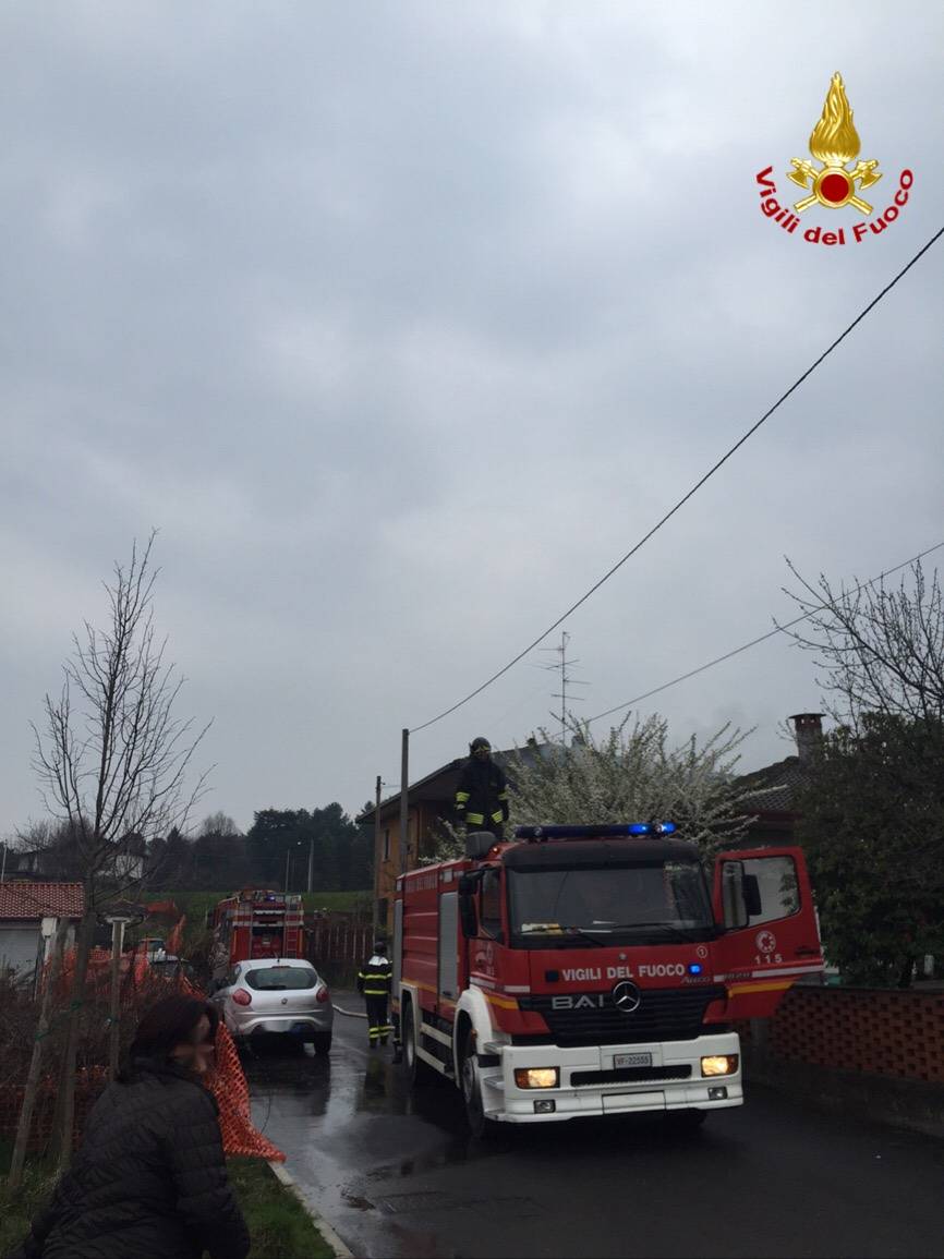 ispra incendio vigili del fuoco 