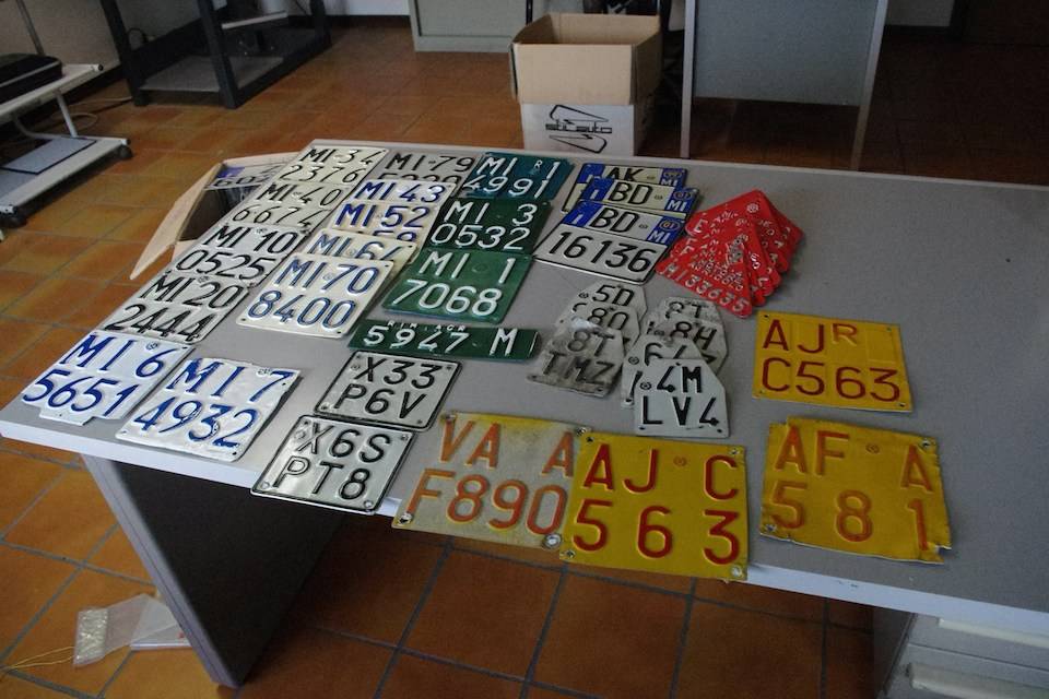 targhe rubate a Luino