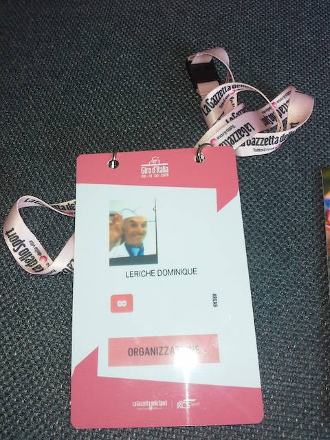 I cimeli della corsa rosa donati a Dominique