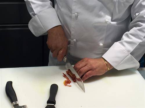 Zola e Merluzzo, salmone con i capperi: è il mare più originale