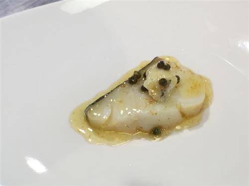 Zola e Merluzzo, salmone con i capperi: è il mare più originale