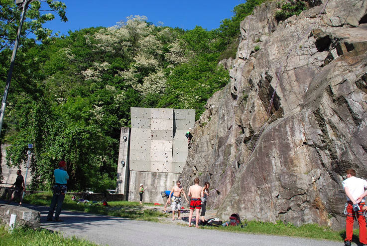 La palestra del Cai a Maccagno