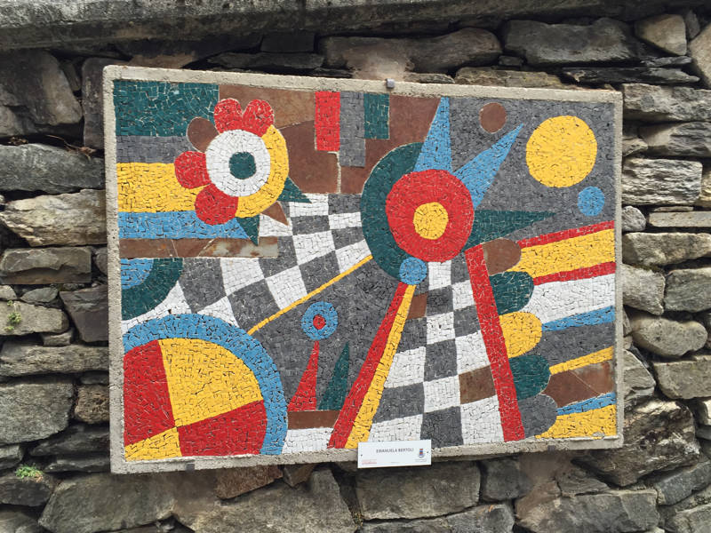 Mosaici a cadero, Maccagno