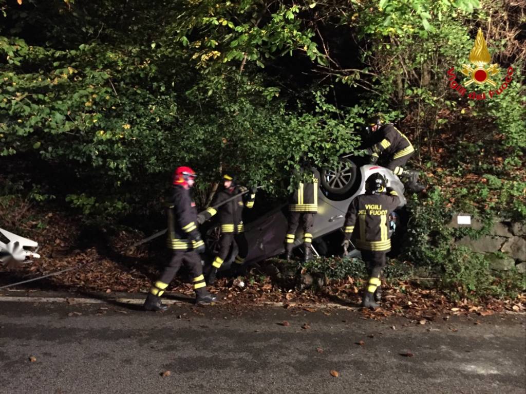 Intervento Tronzato Auto Ribaltata 