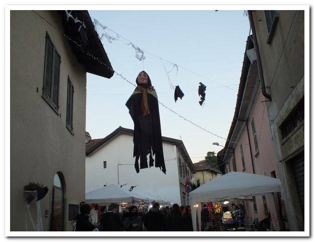 Ad Angera arrivano le streghe