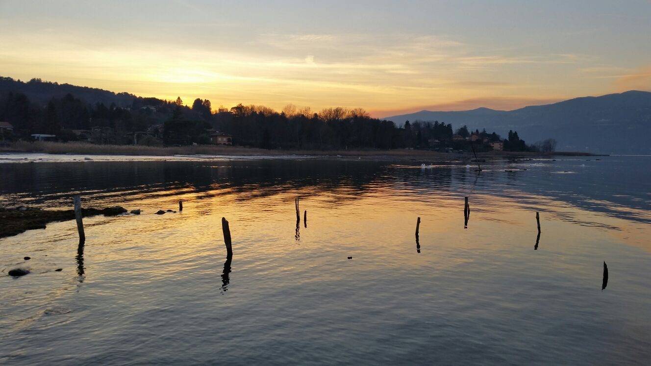 Ranco, il lago "si allontana"