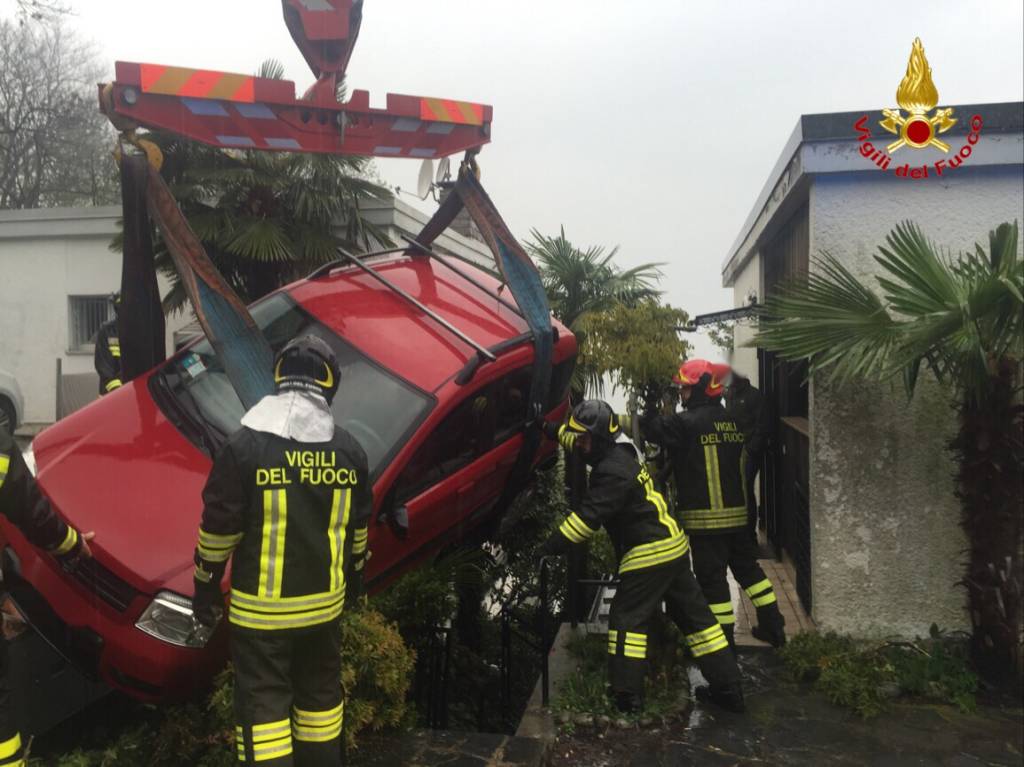incidente stradale Germignaga domenica 17 aprile