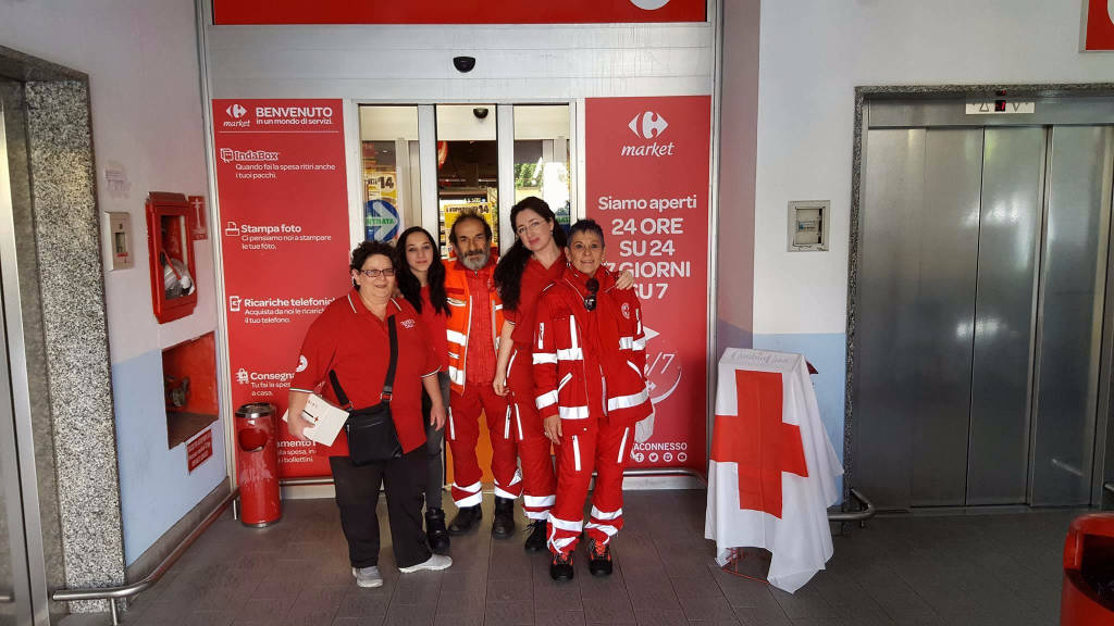 croce rossa luino raccolta fondi maggio 2016