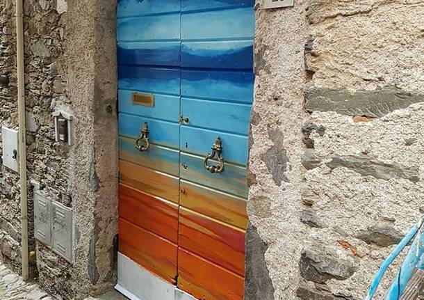 A Maccagno “Portoni dipinti”