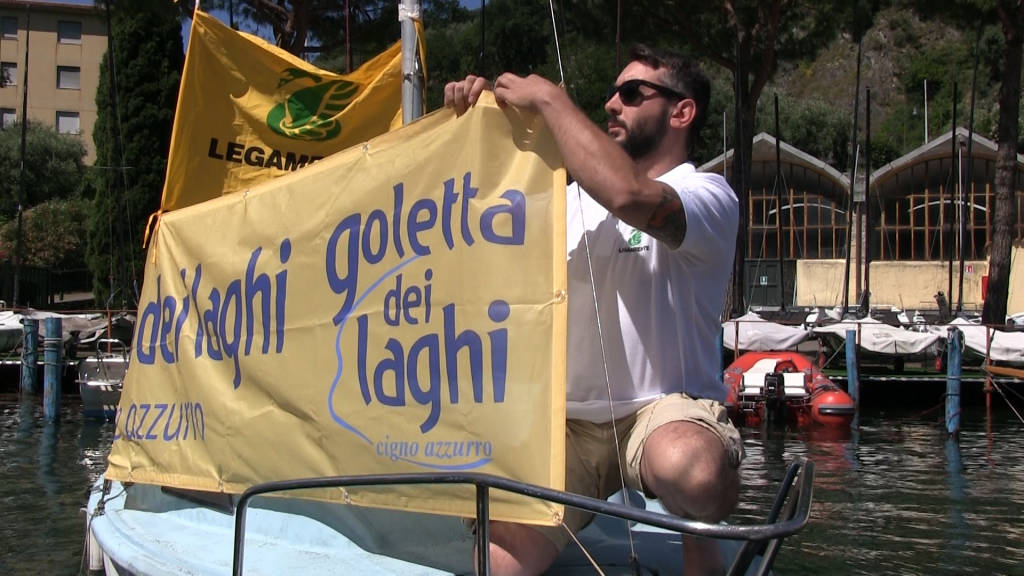 La campagna Goletta dei laghi sulle acque del Lago Maggiore
