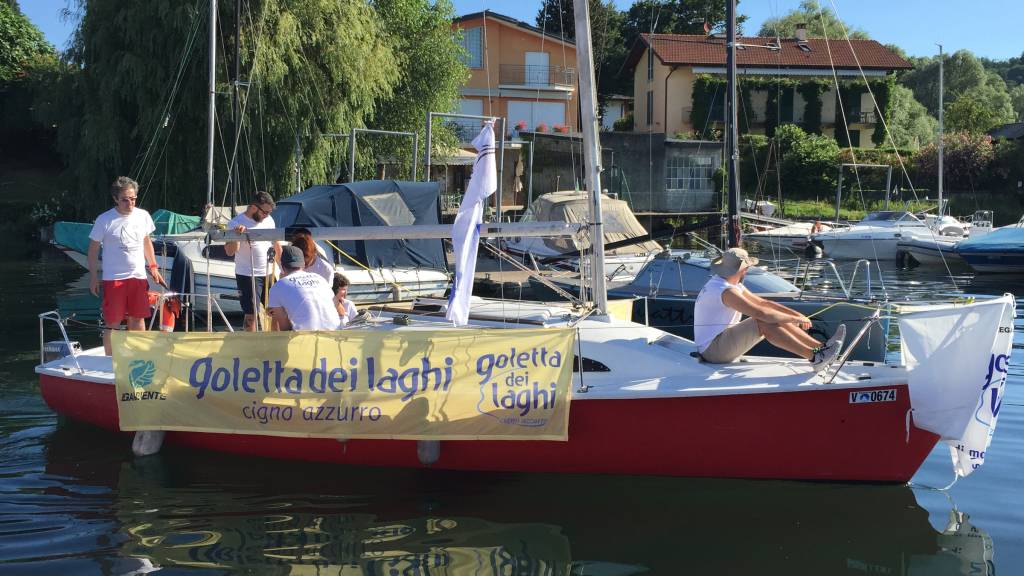 La campagna Goletta dei laghi sulle acque del Lago Maggiore