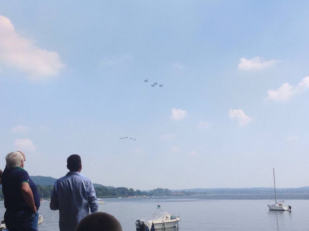 Frecce tricolori, le prove sul Lago Maggiore