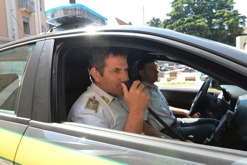guardia di finanza luino generica