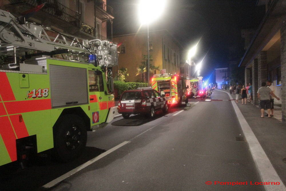 Incendio in un deposito di legname nel locarnese