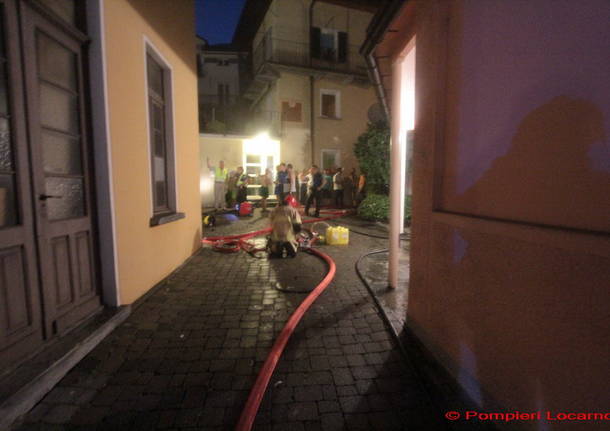 Incendio in un deposito di legname nel Locarnese