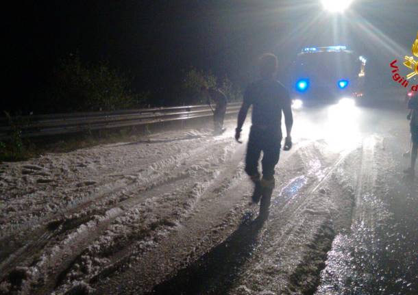 Grandine e piante cadute sul Varesotto