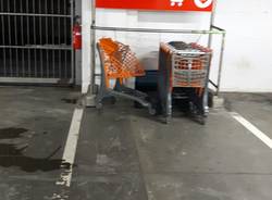 Vandalismi nella notte a Luino