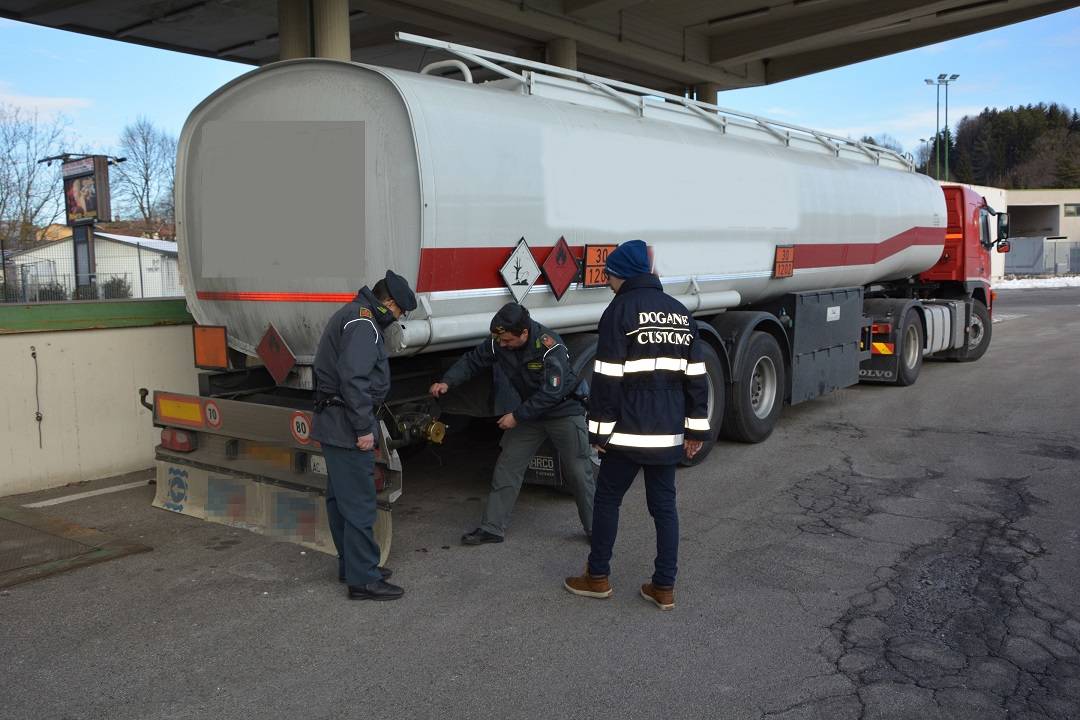 guardia di finanza generiche