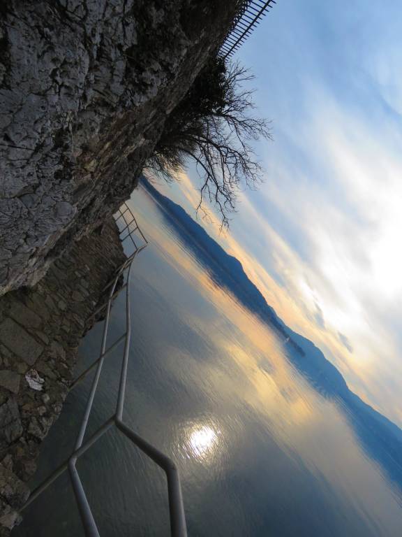 Caricamento temporaneo per contributo ejezqx46lq