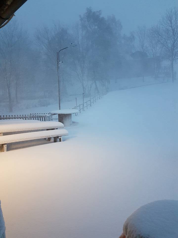 neve al 28 di aprile