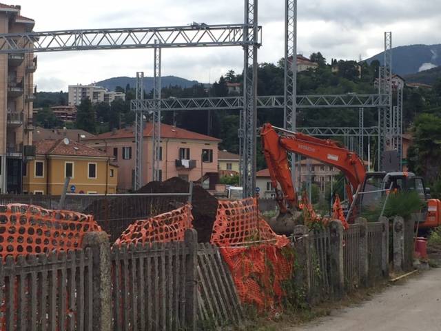 Ferrovia, i lavori in via Carnovali