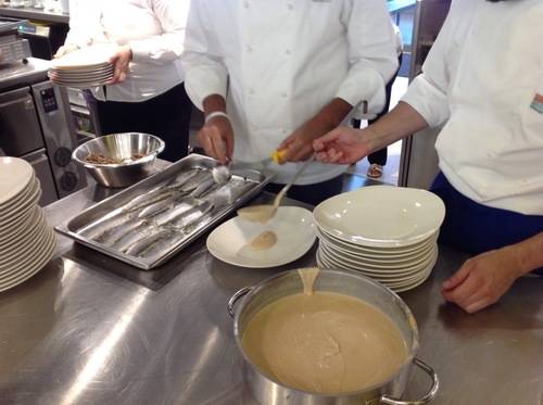 Panna da grattuggiare e sfoglia liquida, il soprendente menu di Simone Zambon