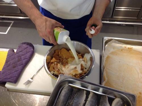 Panna da grattuggiare e sfoglia liquida, il soprendente menu di Simone Zambon