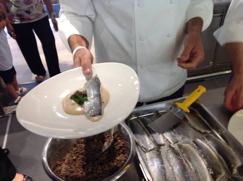 Panna da grattuggiare e sfoglia liquida, il soprendente menu di Simone Zambon