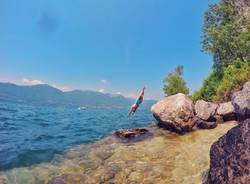 Un tuffo dove l'acqua è più blu...