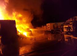 A fuoco la Nuova Clean di Angera