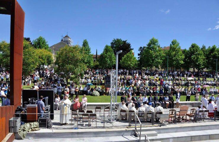 La partenza della Madonna di Fatima