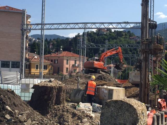 Luino, il cantiere ferroviario