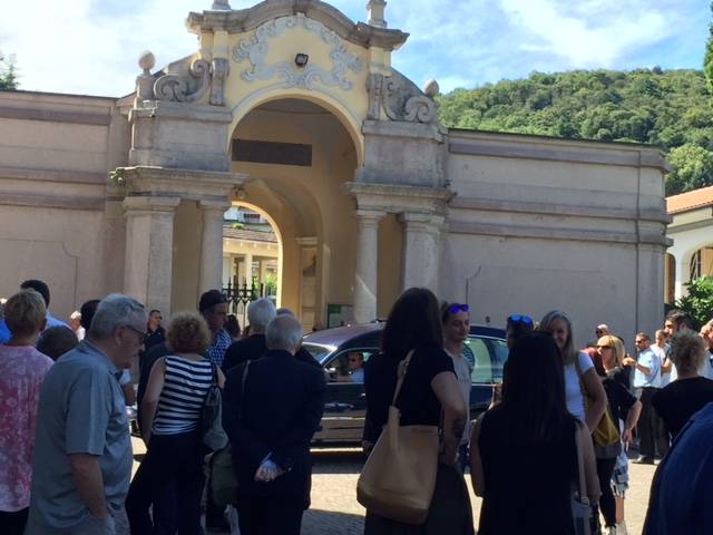 Il funerale di Giorgio Garagnani, alla guida del municipio di Germignaga per trent'anni