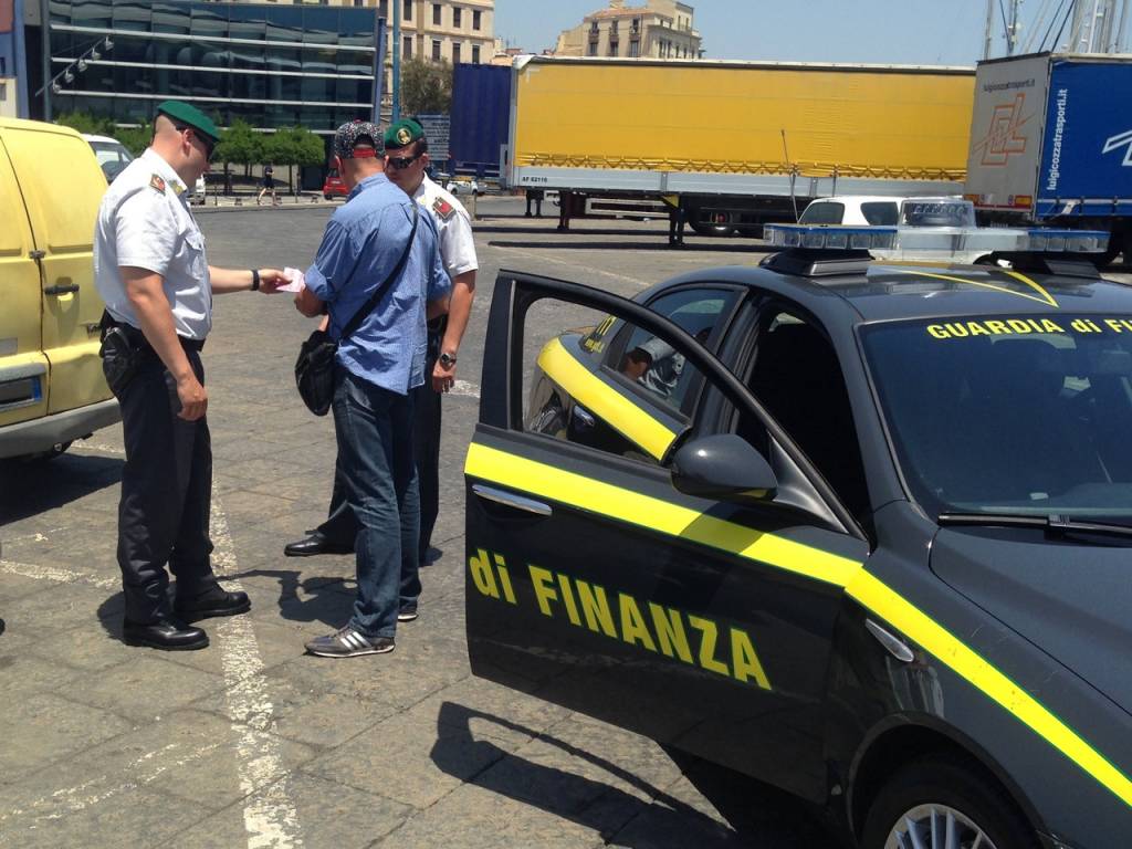 guardia di finanza generiche