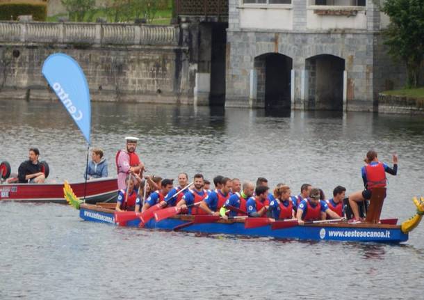 La gara di Dragon Boat a Sesto Calende