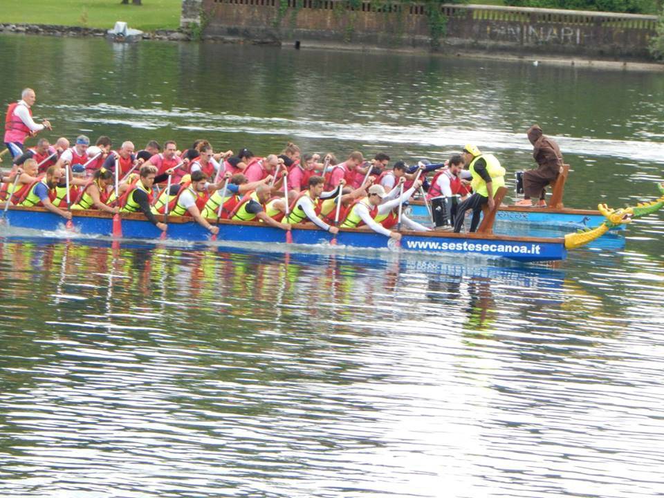 La gara di Dragon Boat a Sesto Calende