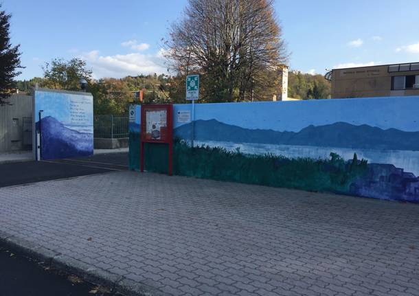 Un murales e una poesia per abbellire la scuola Sereni