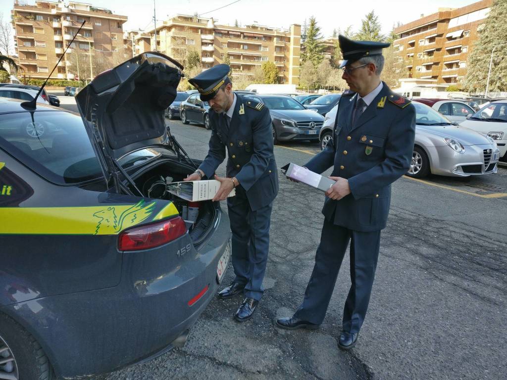 guardia di finanza generiche