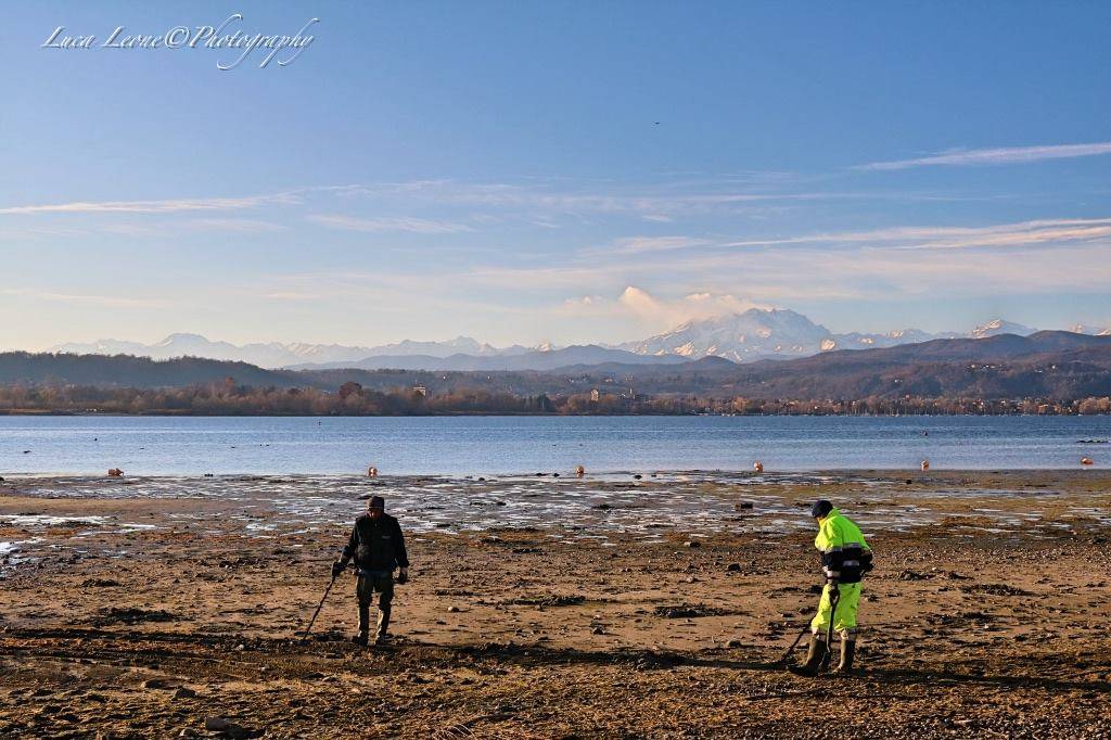 siccità sul Lago Maggiore, arrivano i cercatori d'oro