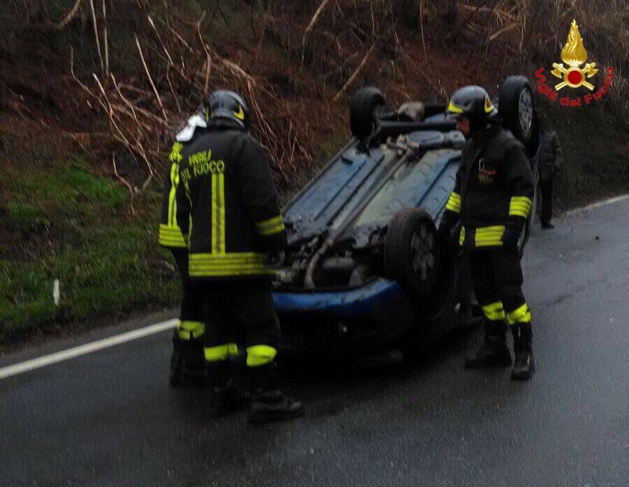 Ribaltamento a Monvalle