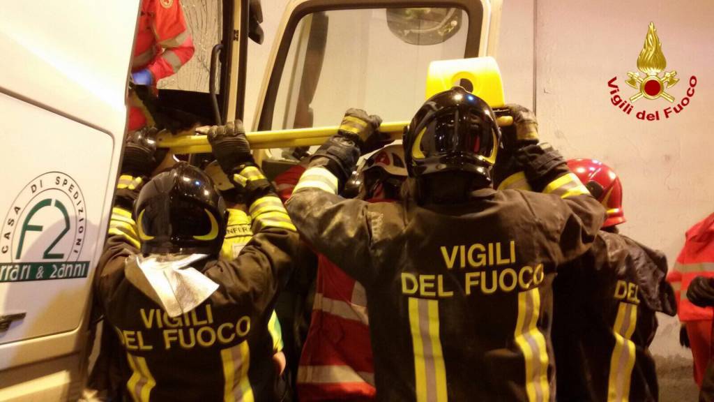 Incidente in A26 con un Tir