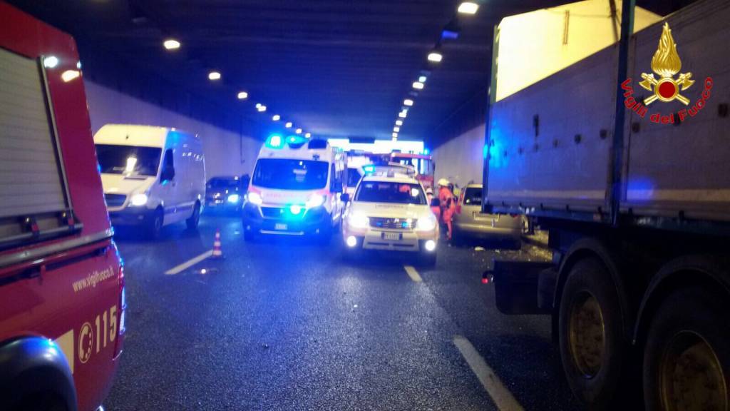 Incidente in A26 con un Tir