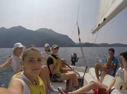 Studenti in barca a vela 