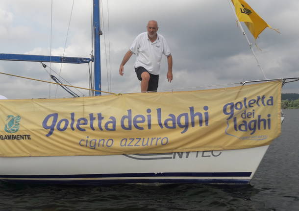 La Goletta dei laghi a caccia di plastiche